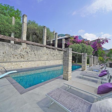 Villa Rachele: Stunning Luxury Villa In Centre Gargnano With Private Pool And Breathtaking Views エクステリア 写真