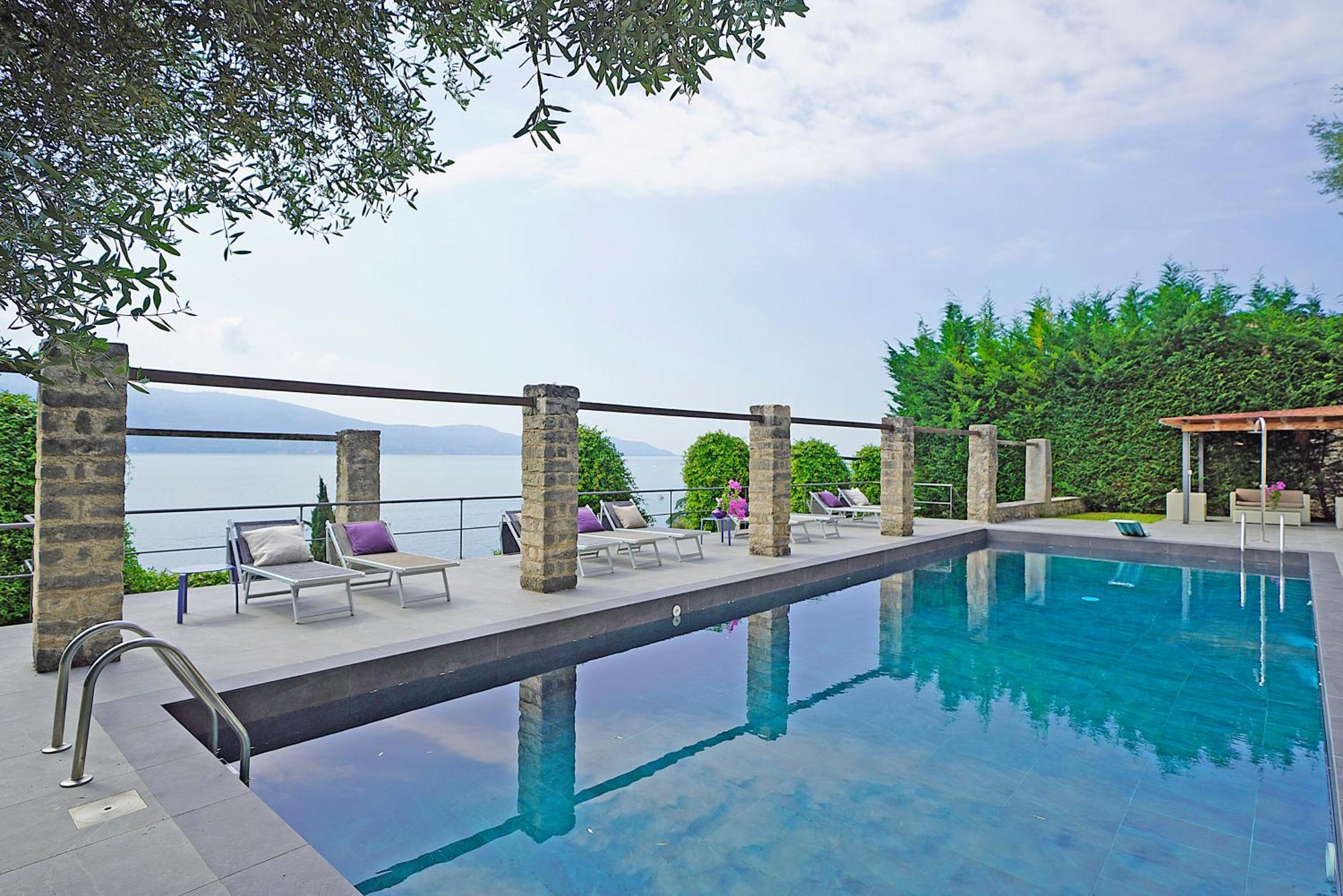 Villa Rachele: Stunning Luxury Villa In Centre Gargnano With Private Pool And Breathtaking Views エクステリア 写真